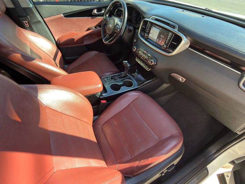 2017 Kia Sorento SX V6