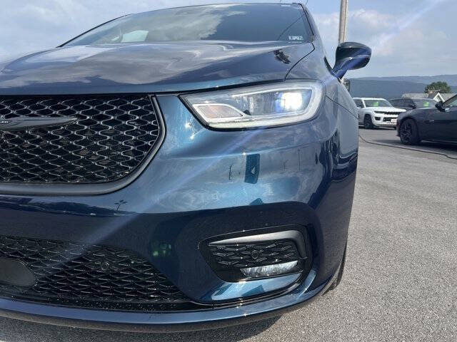 2024 Chrysler Pacifica Plug-In Hybrid