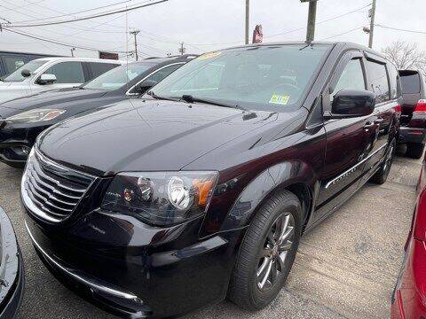 2015 Chrysler Town and Country for sale at ARGENT MOTORS in South Hackensack NJ