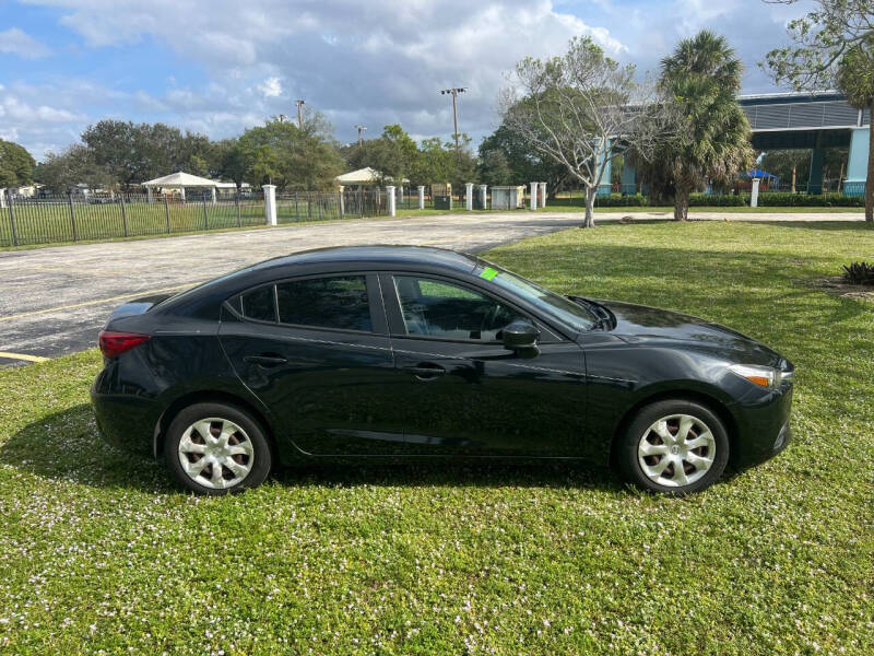 2017 Mazda MAZDA3 Sport