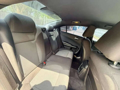 2015 Dodge Charger SE
