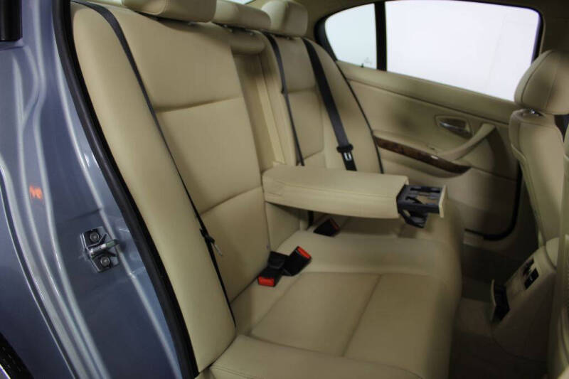 2006 BMW 3 Series 325xi