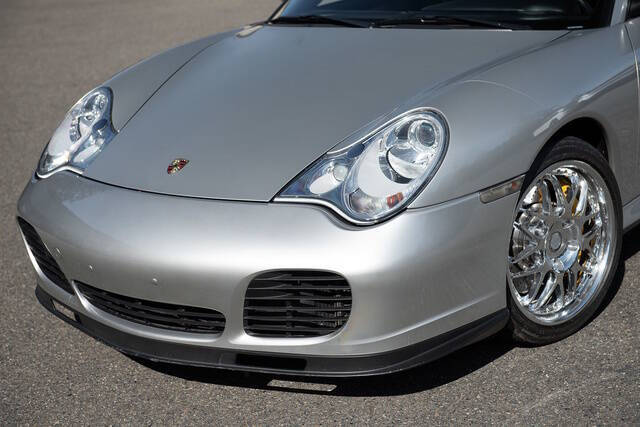 2003 Porsche 911 GT2