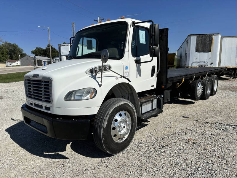 2012 Freightliner M2 106