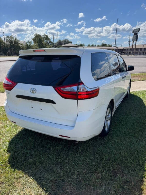 2015 Toyota Sienna L 7-Passenger