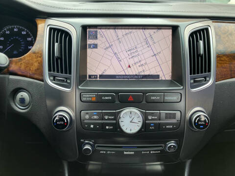 2012 Hyundai Equus Signature