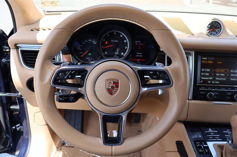 2016 Porsche Macan Turbo