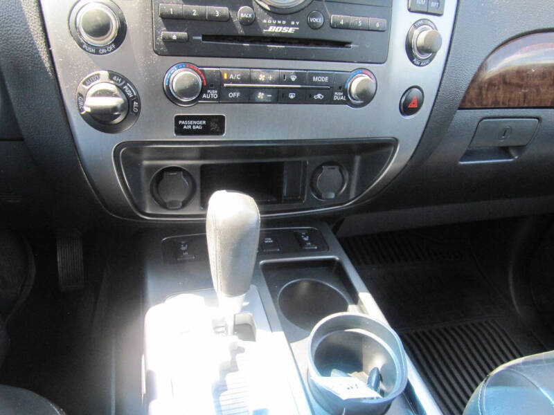 2014 Nissan Armada Platinum