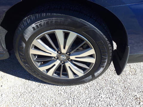 2017 Nissan Pathfinder S