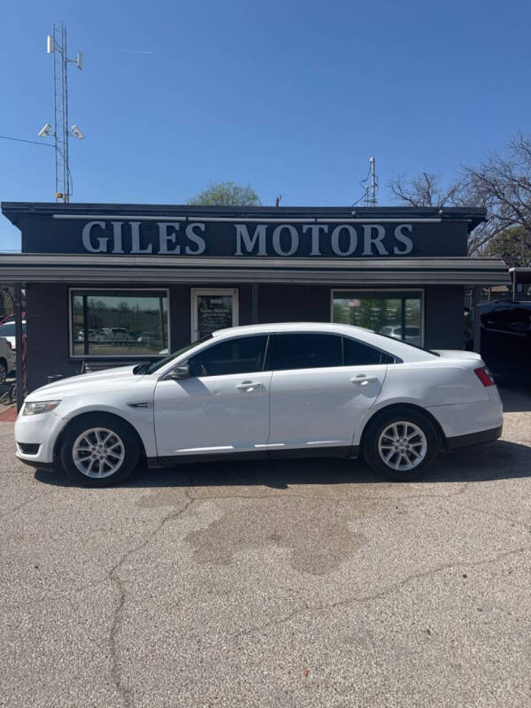 2014 Ford Taurus SE