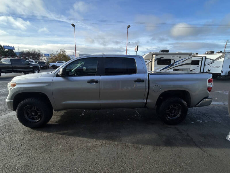 2014 Toyota Tundra SR5
