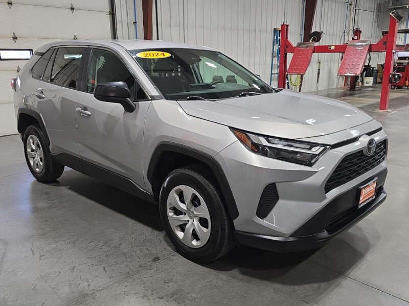 2024 Toyota RAV4 LE