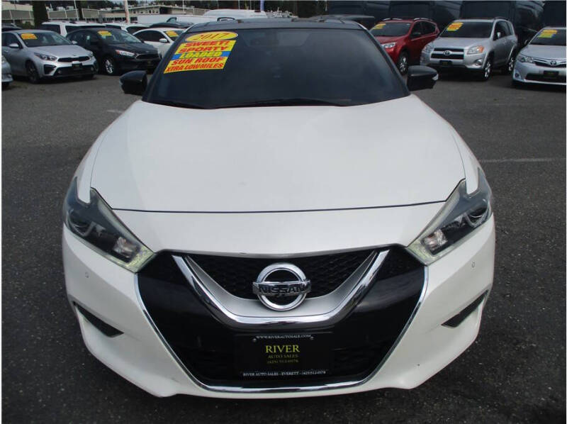 2017 Nissan Maxima Platinum