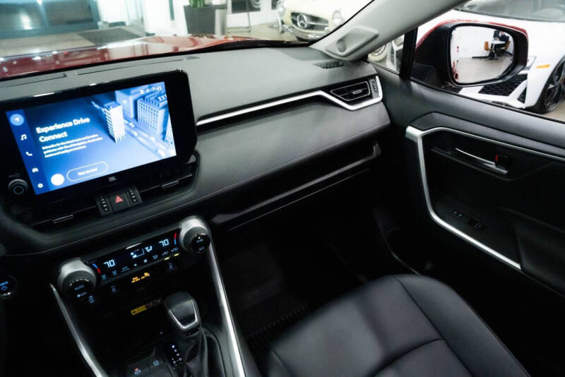 2023 Toyota RAV4 Hybrid XLE Premium