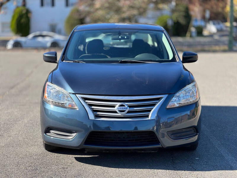 2013 Nissan Sentra SV photo 2