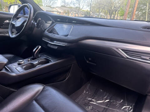 2021 Cadillac XT4 Premium Luxury