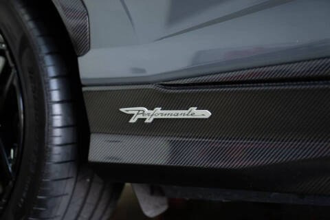 2024 Lamborghini Urus Performante