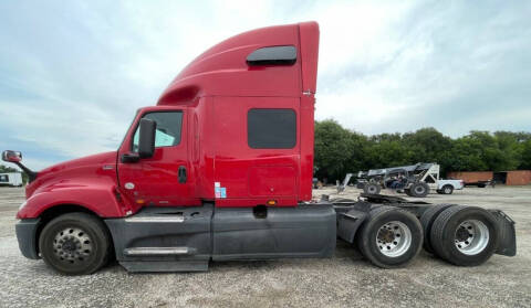 2022 International LT625