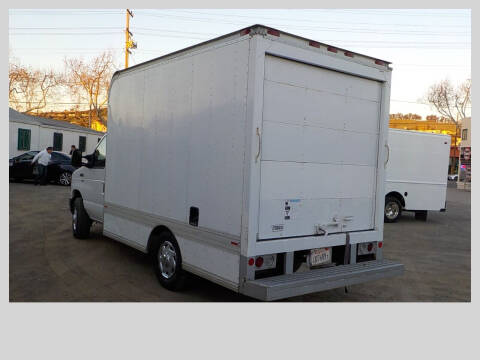 2012 Ford E-Series E-350 SD