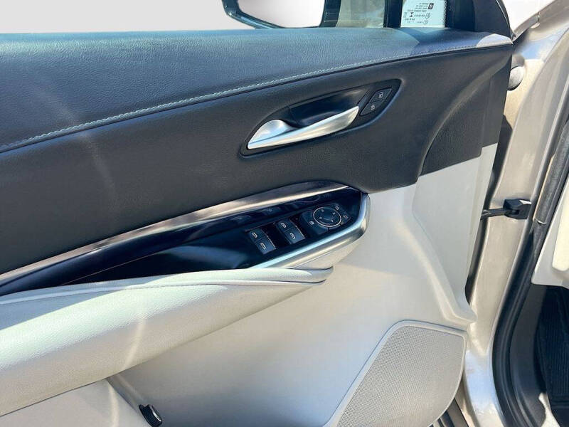2022 Cadillac XT4 Luxury