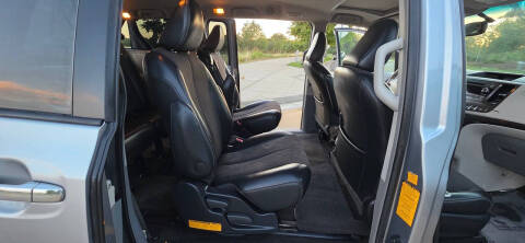 2013 Toyota Sienna SE 8-Passenger