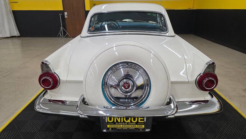 1956 Ford Thunderbird