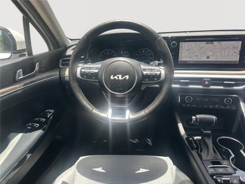 2024 Kia K5 EX