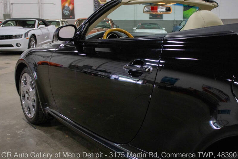 2004 Lexus SC 430