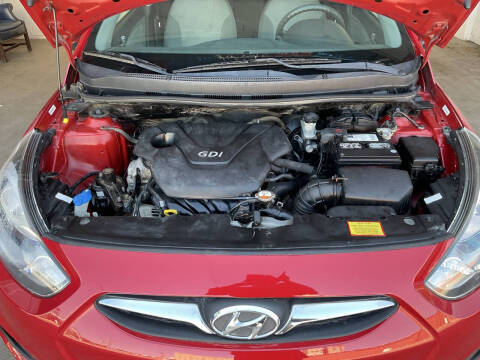 2012 Hyundai Accent GS