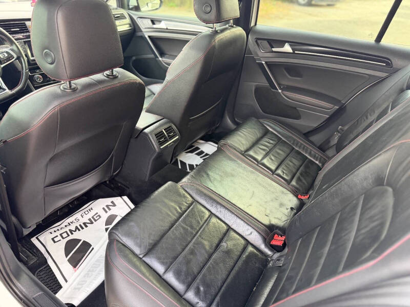 2015 Volkswagen Golf GTI SE