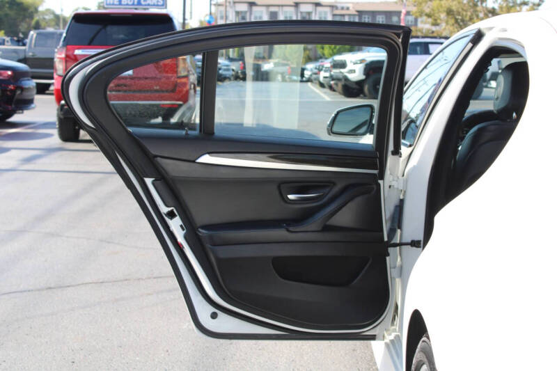 2016 BMW 5 Series 528i