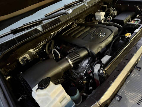 2014 Toyota Tundra SR5