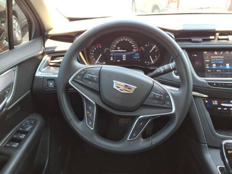 2017 Cadillac XT5 Premium Luxury