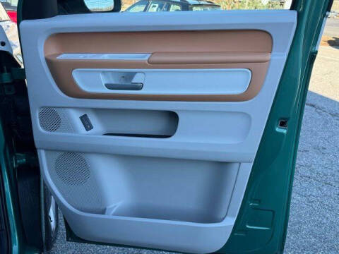 2025 Volkswagen ID. Buzz Pro S Plus 4Motion