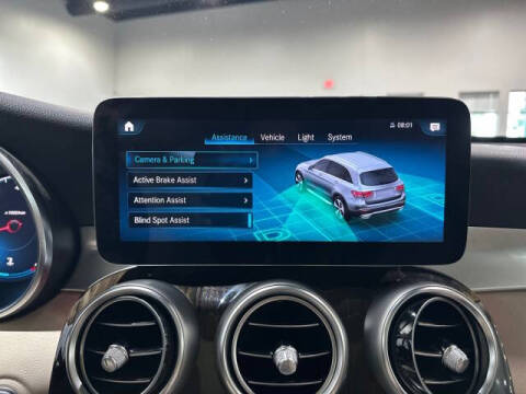 2021 Mercedes-Benz GLC GLC 300