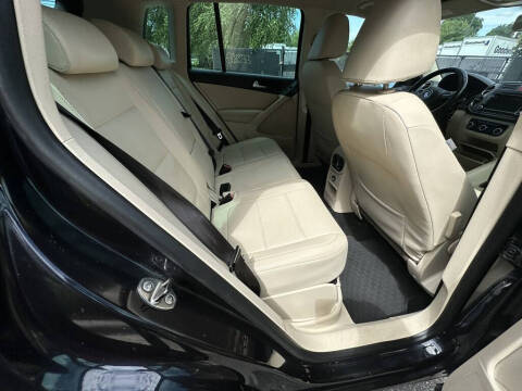 2011 Volkswagen Tiguan S