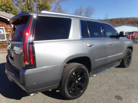 2018 Cadillac Escalade Luxury