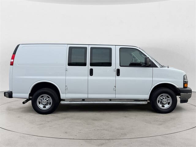 2024 Chevrolet Express 2500