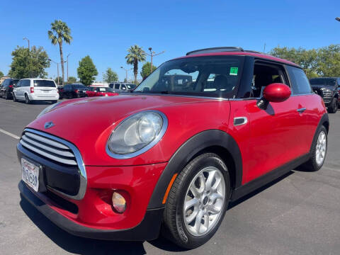 2015 MINI Hardtop 2 Door Cooper