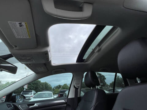 2020 Volkswagen Golf TSI