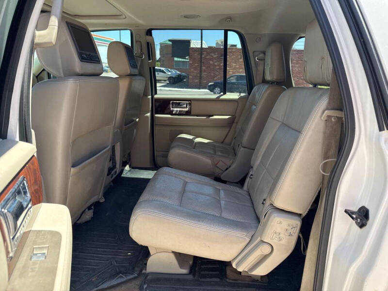 2012 Lincoln Navigator L