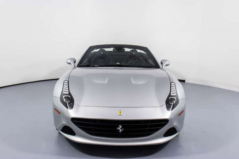 2016 Ferrari California T