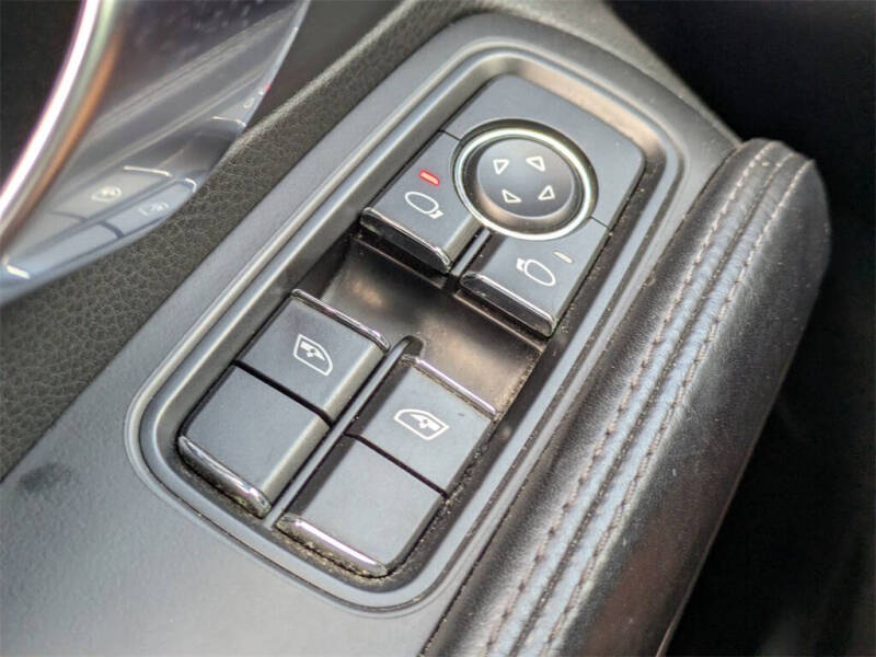 2019 Porsche 911 Carrera