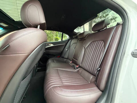 2022 Genesis G70