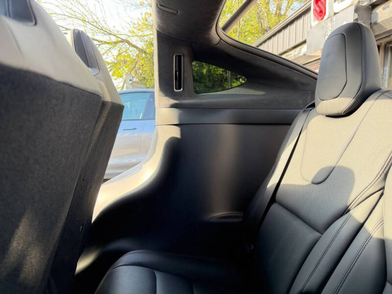 2023 Tesla Model X Standard Range