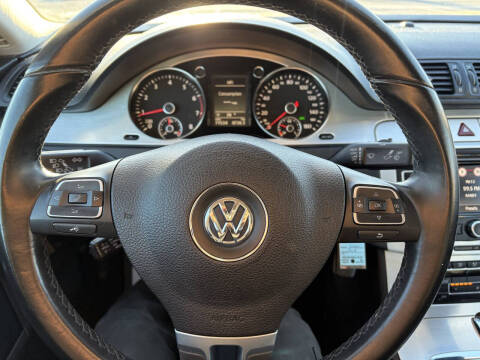 2011 Volkswagen CC Lux Plus