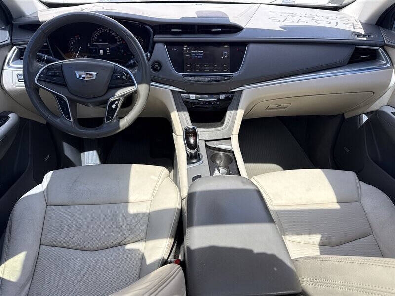 2018 Cadillac XT5 Luxury