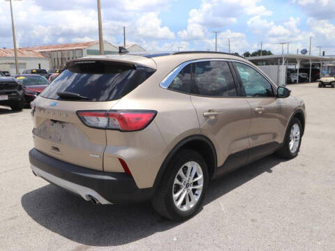 2020 Ford Escape SE