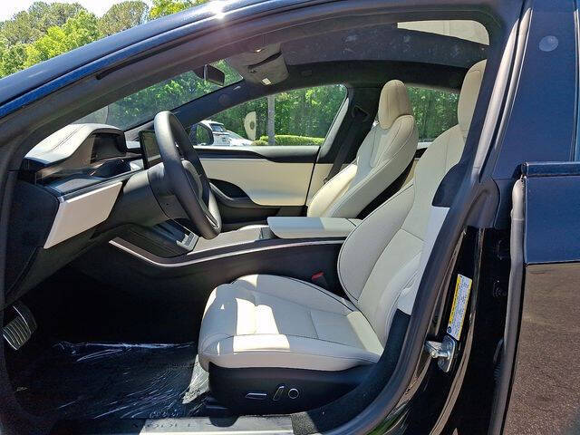 2023 Tesla Model S Plaid