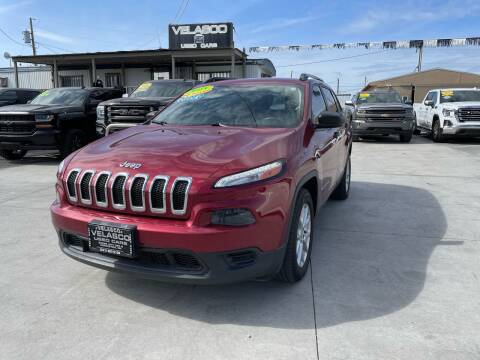 2015 Jeep Cherokee for sale at Velascos Used Car Sales in Hermiston OR